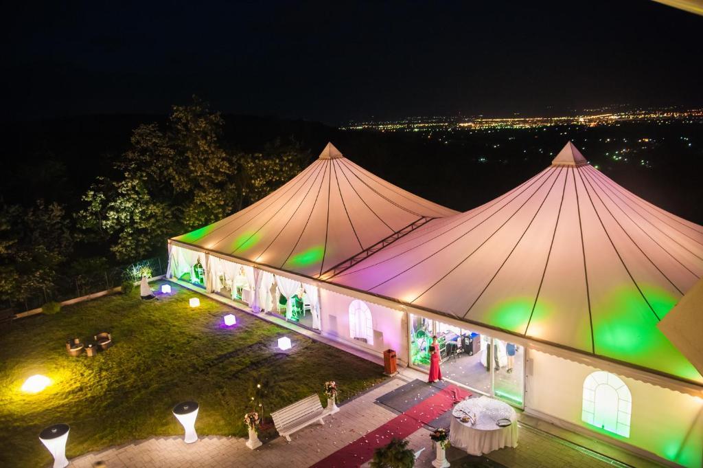 Hotel Magura Verde Bacau Exterior photo